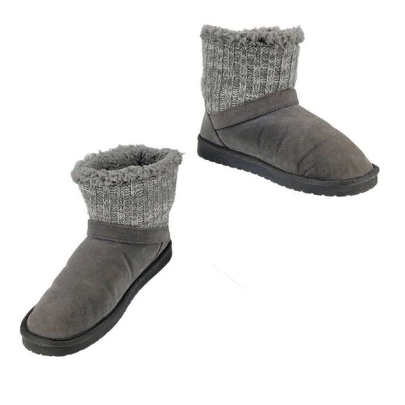 Muk Luks Boots 8 Gray Short Rib Knit Double Buckle Vegan Faux Suede Pull On - Picture 1 of 11